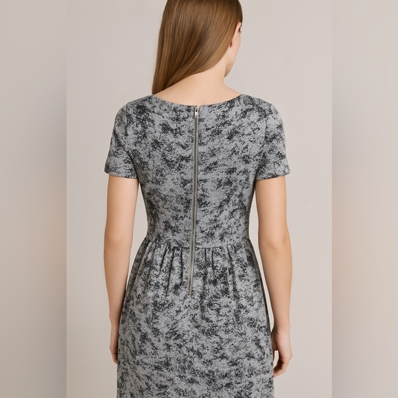 LULAROE Women’s Gray & Black Textured Fit & Flare Dress Size L - Picture 2 of 6